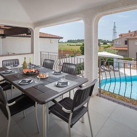 Villa Alena Porec Exterior photo