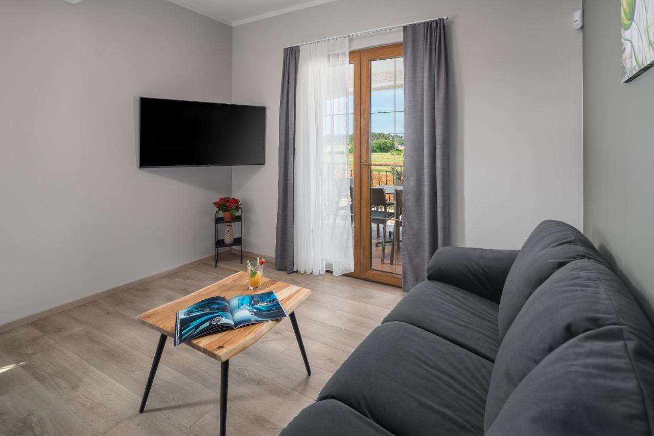 Villa Alena Porec Exterior photo