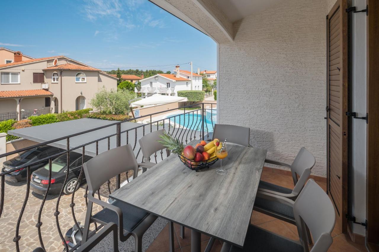 Villa Alena Porec Exterior photo