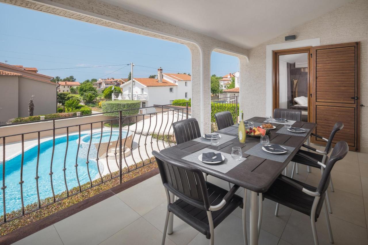 Villa Alena Porec Exterior photo